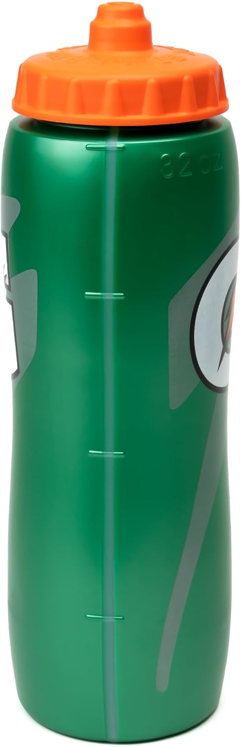 Gatorade Squeeze Sports Bottle 0,95 L in green with orange self-sealing valve cap