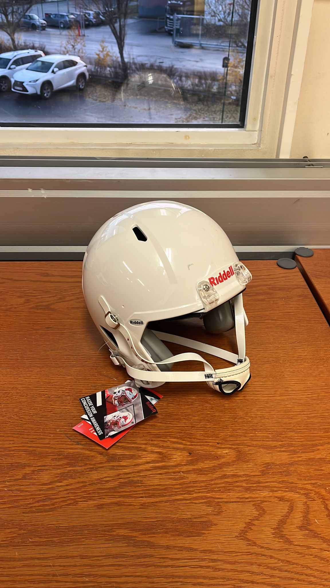 Riddell Victor-I Youth White S/M (OUTLET) - Premium Helmets from Riddell - Shop now at Reyrr Athletics